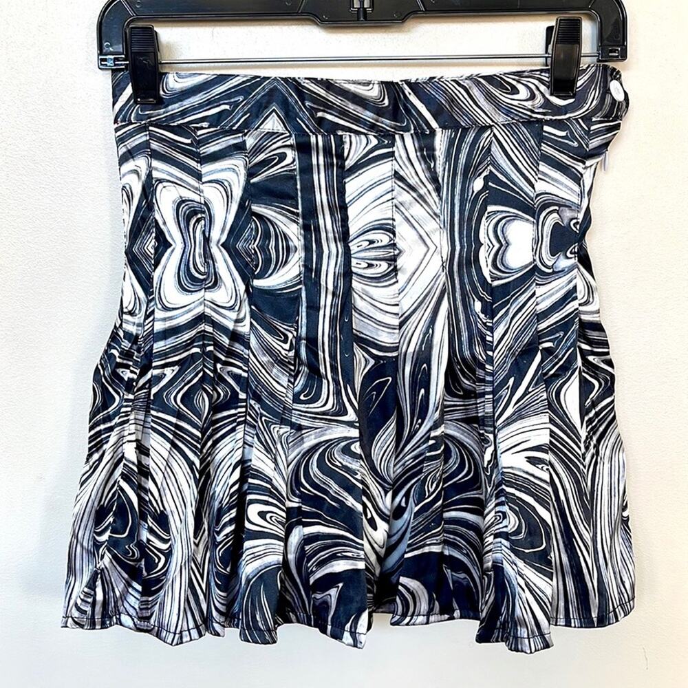 New BORN HONEY Satin Pleated Skort Mini Skirt Black White Marble SIZE Medium